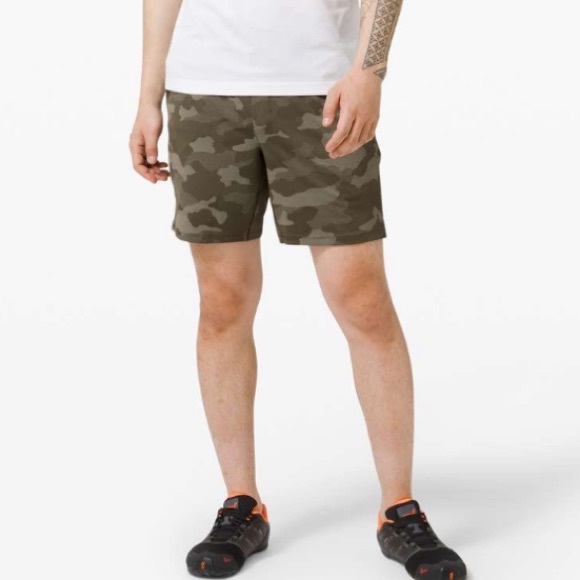 Lululemon T.H.E. Short Green Camo Linerless Size S - Picture 15 of 15